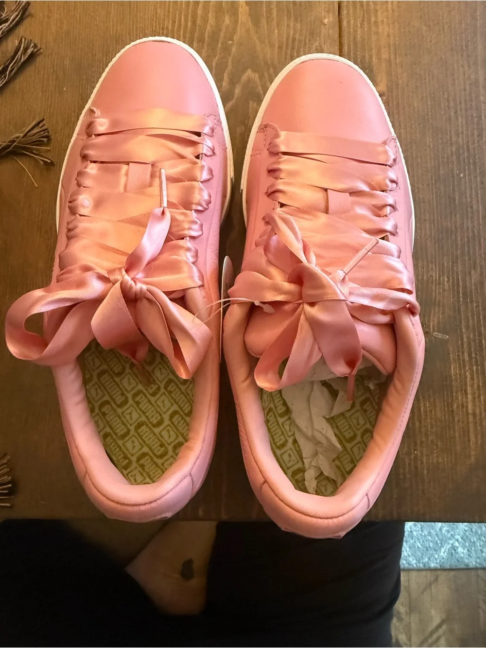 Ballet Pink Low-Top Women's Golf Shoe Sneakers - Brand New NWT never worn